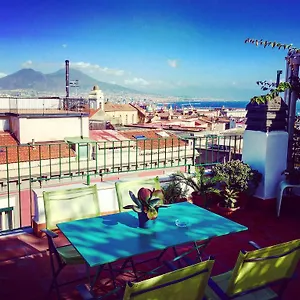 Mansarda Bellini , Naples Italie